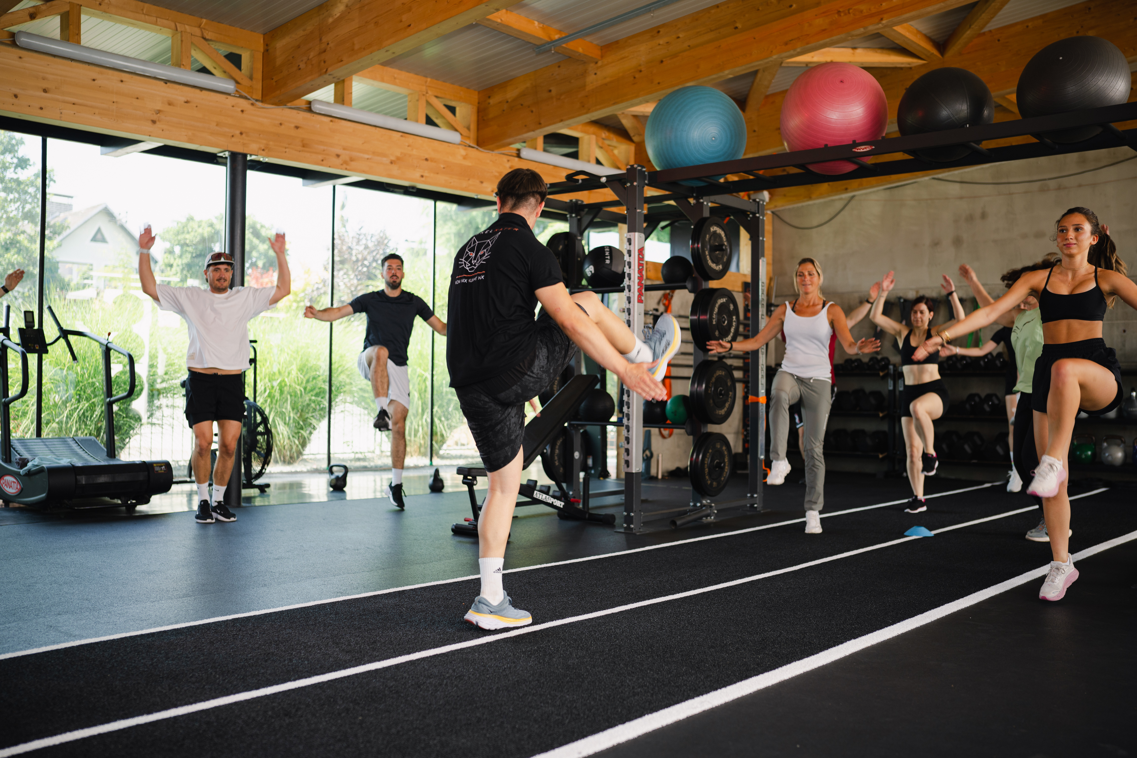 HIIT Gruppentraining bei MUSKELKATER